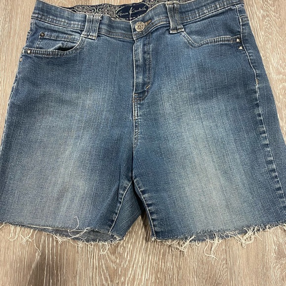 Gloria Vanderbilt Jean Shorts - Picture 1 of 6
